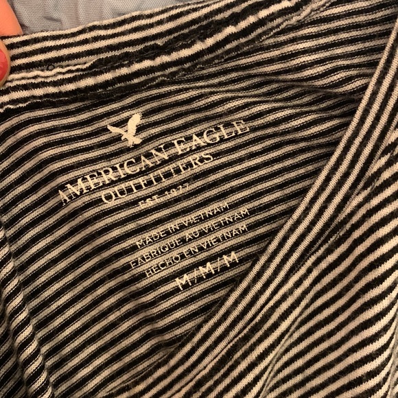 Graphic American Eagle Outfitters T-Shirt - Picture 3 of 3